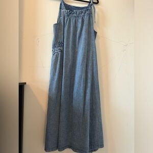 Light weight jeans adjustable straps elastic